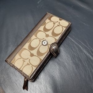 Coach Signature Stripe Bi-Fold CC Logo Wallet with Coin Zip